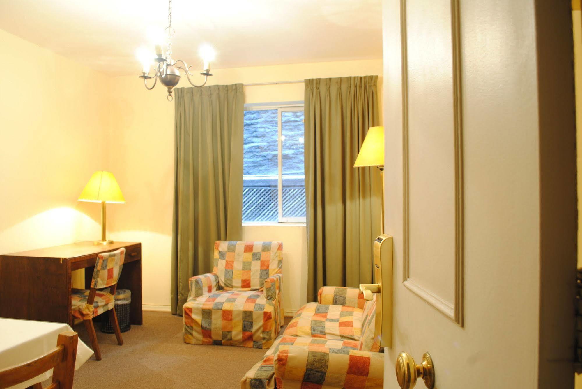 Carlton House Hotel Сантяго Екстериор снимка