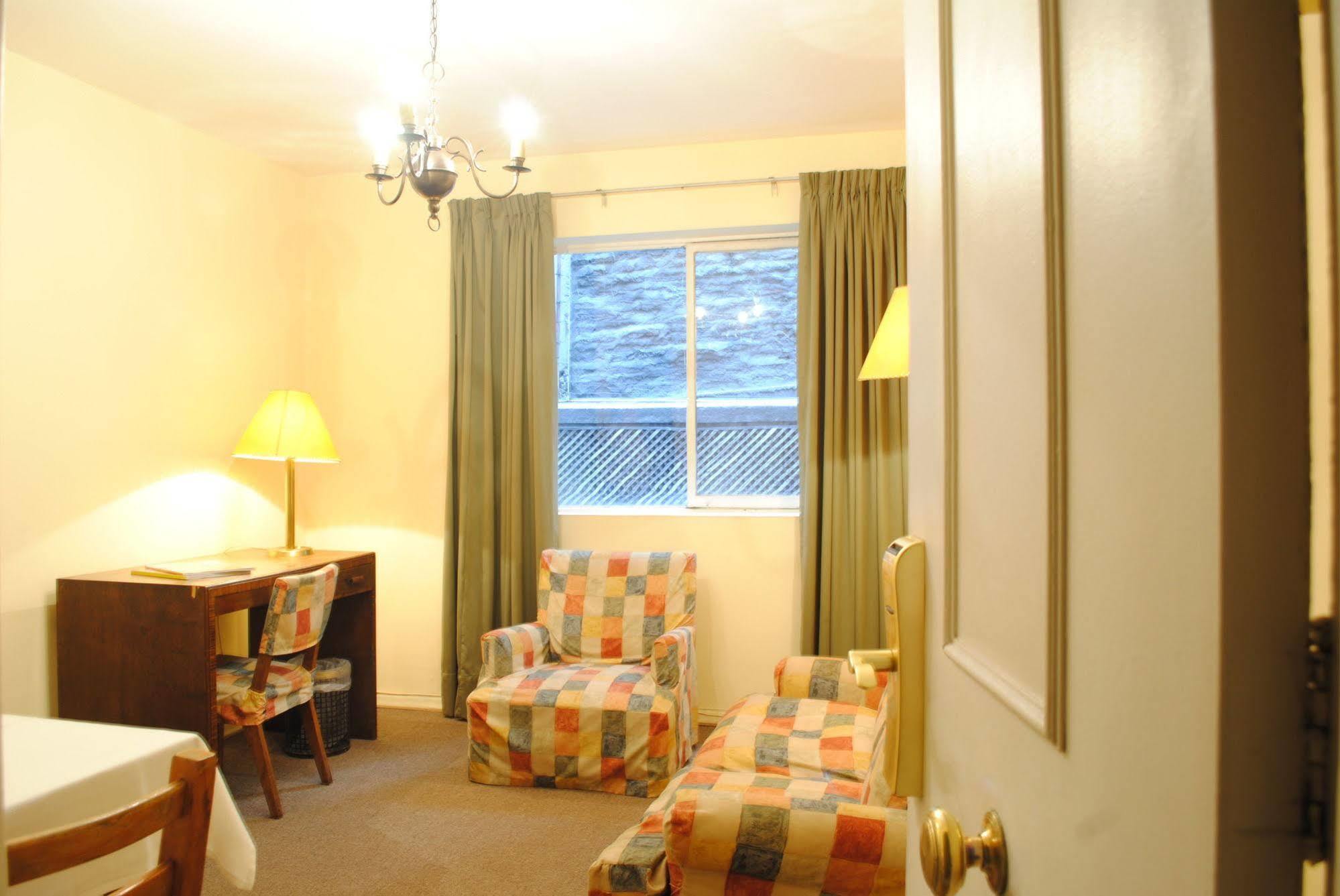Carlton House Hotel Сантяго Екстериор снимка