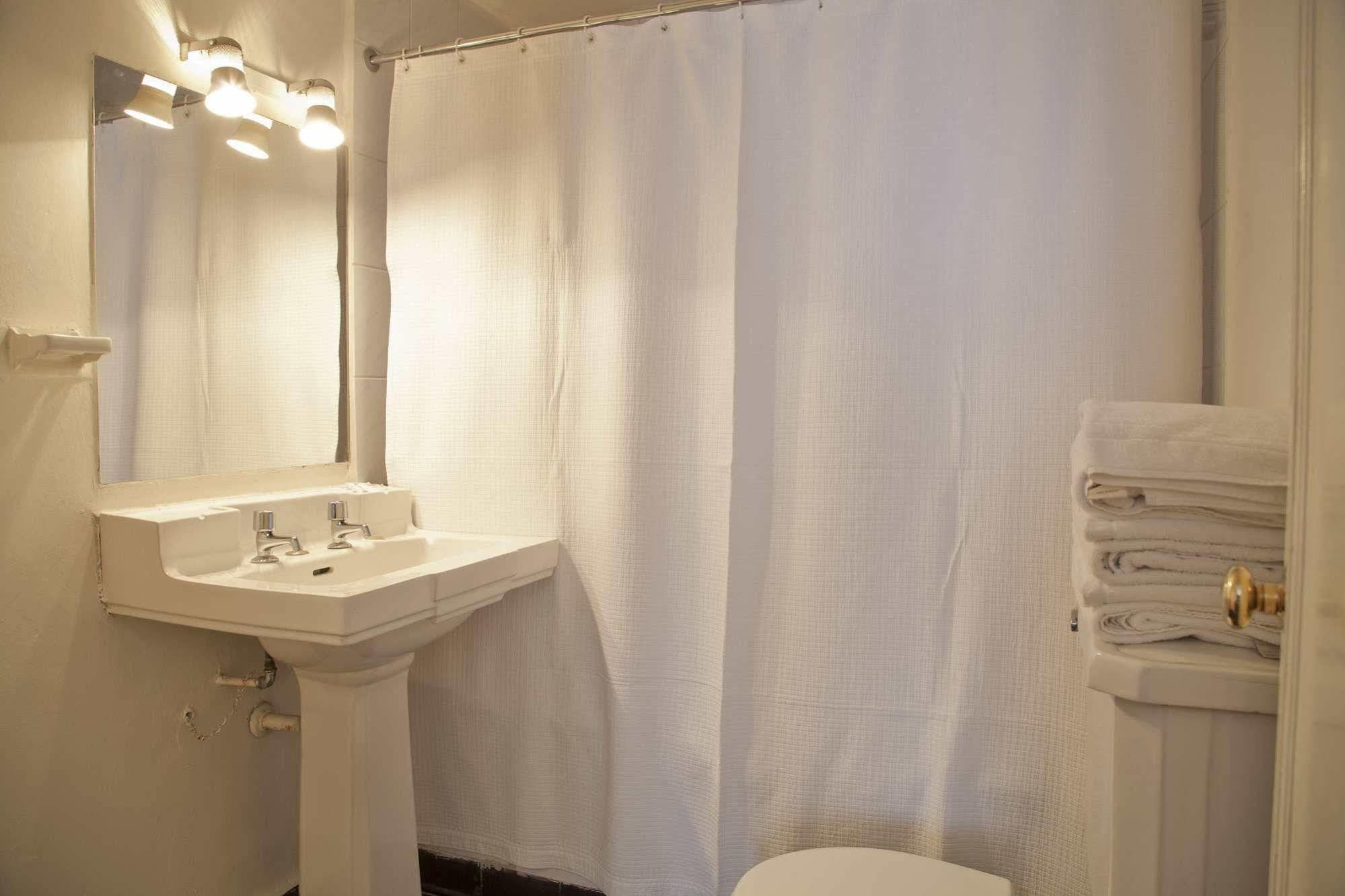 Carlton House Hotel Сантяго Екстериор снимка