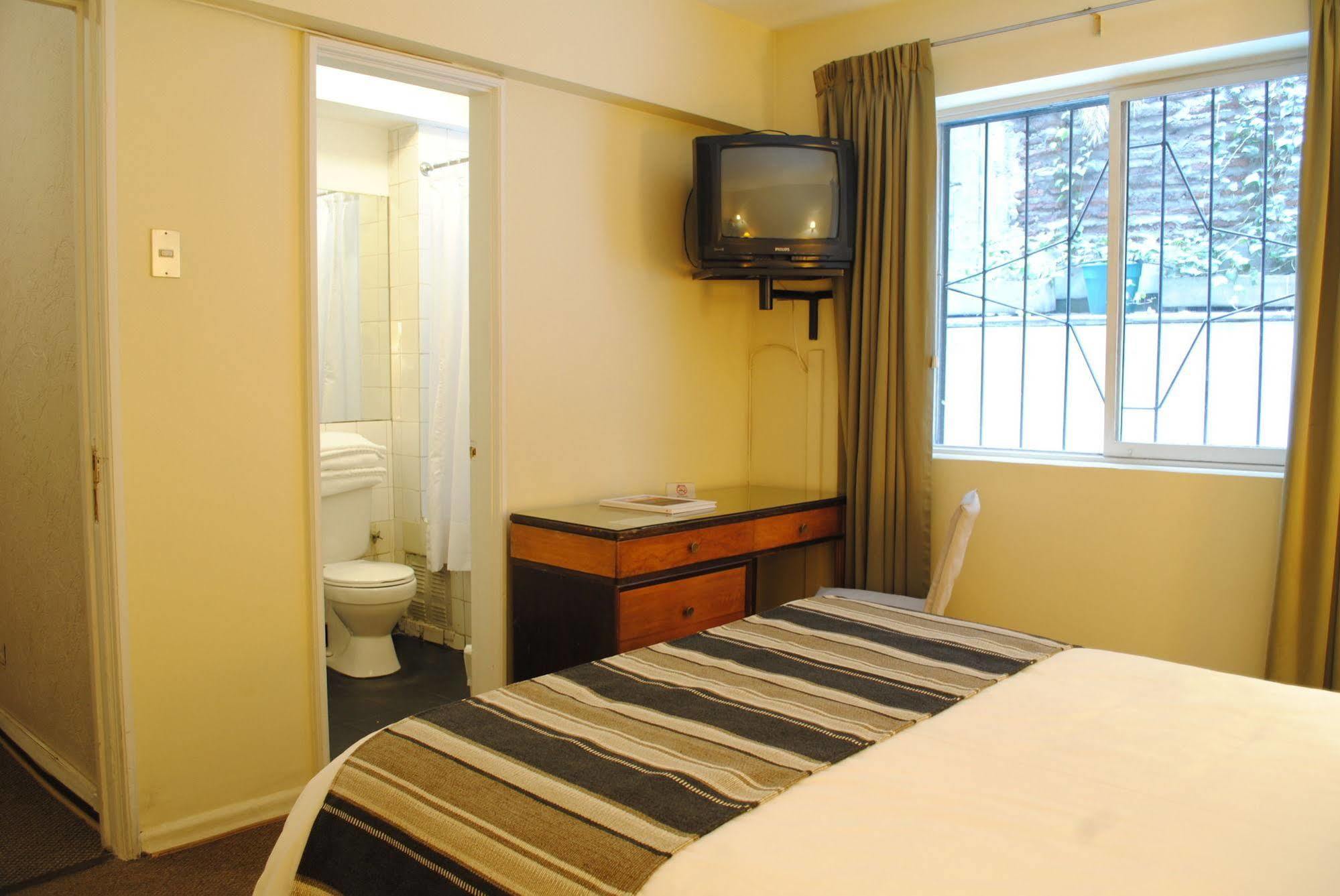 Carlton House Hotel Сантяго Екстериор снимка